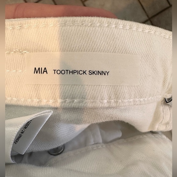 New with Tags Kut from the Kloth size 2 white denim Mia Toothpick Skinny - Picture 4 of 16